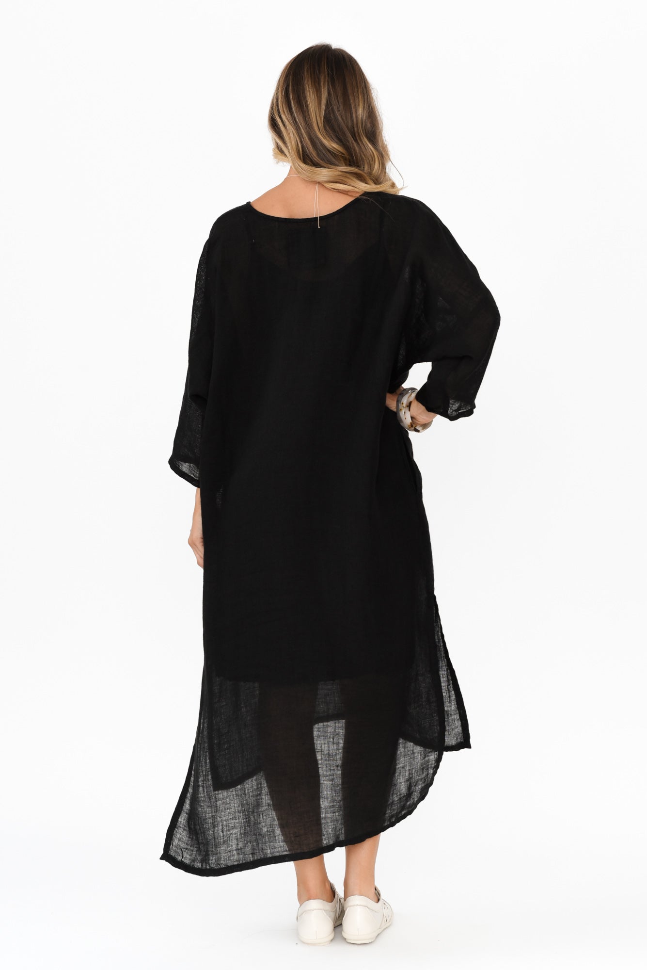 Analia Black Linen Kaftan Detail View