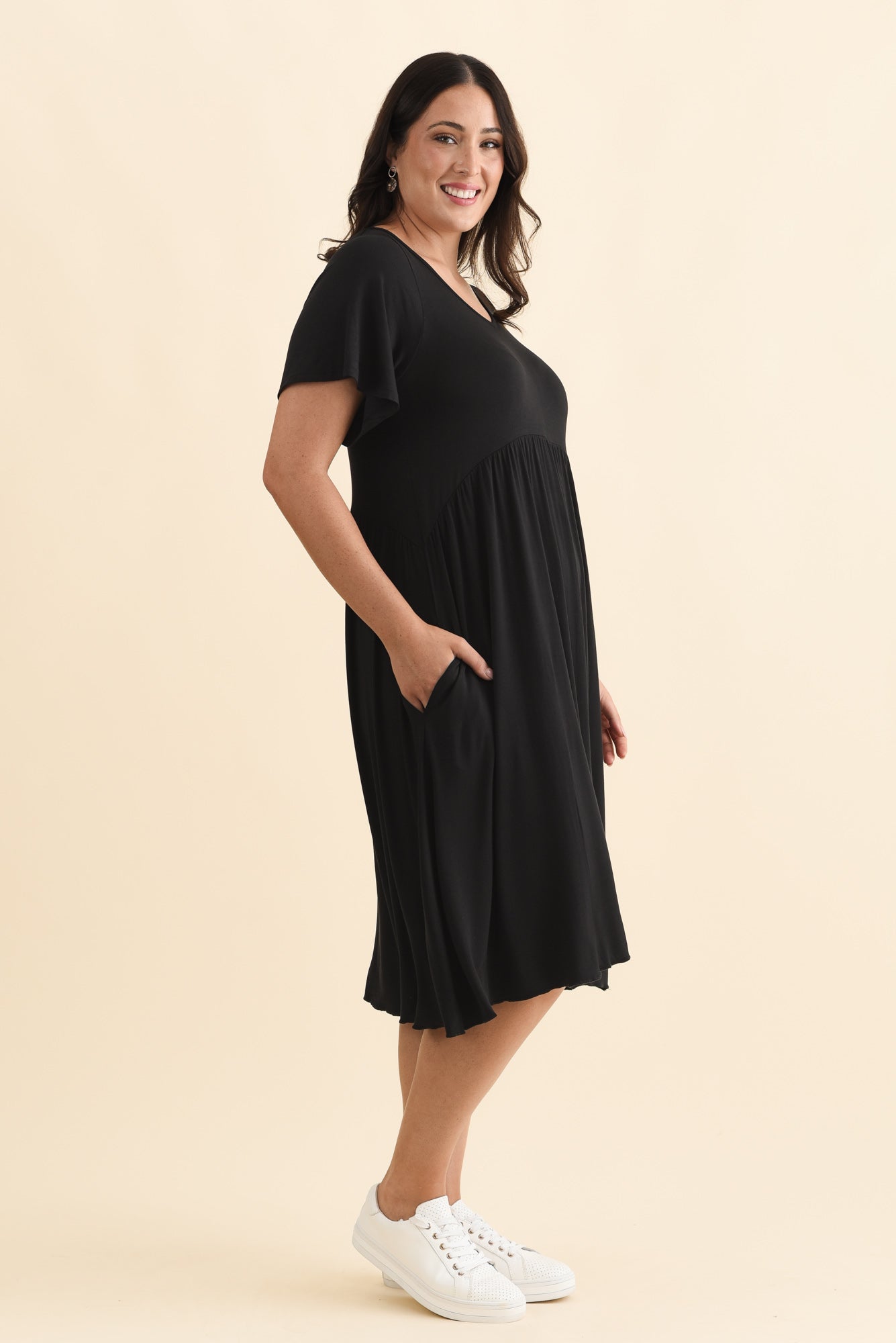 Donna Black Gathered Dress