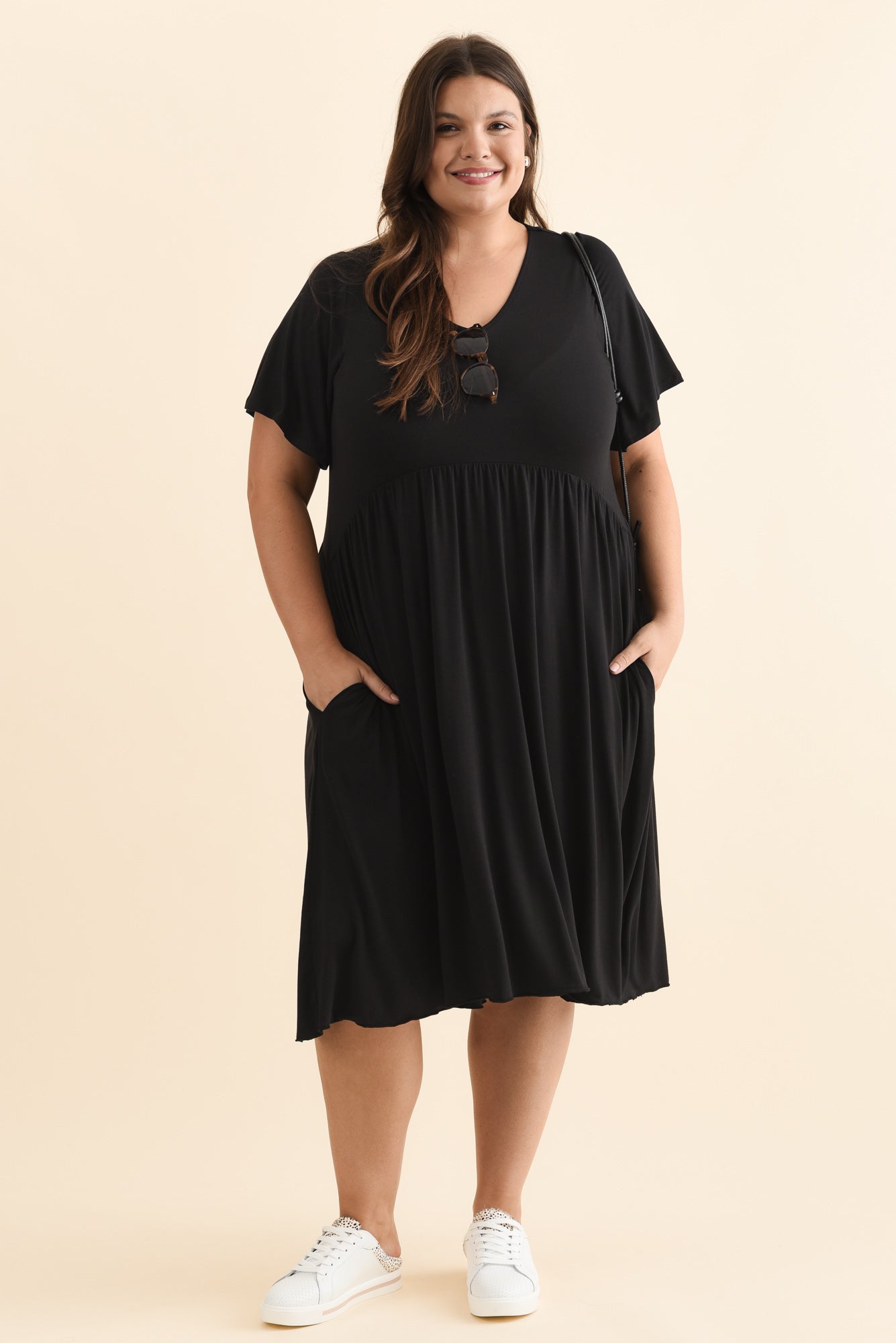 Donna Black Gathered Dress