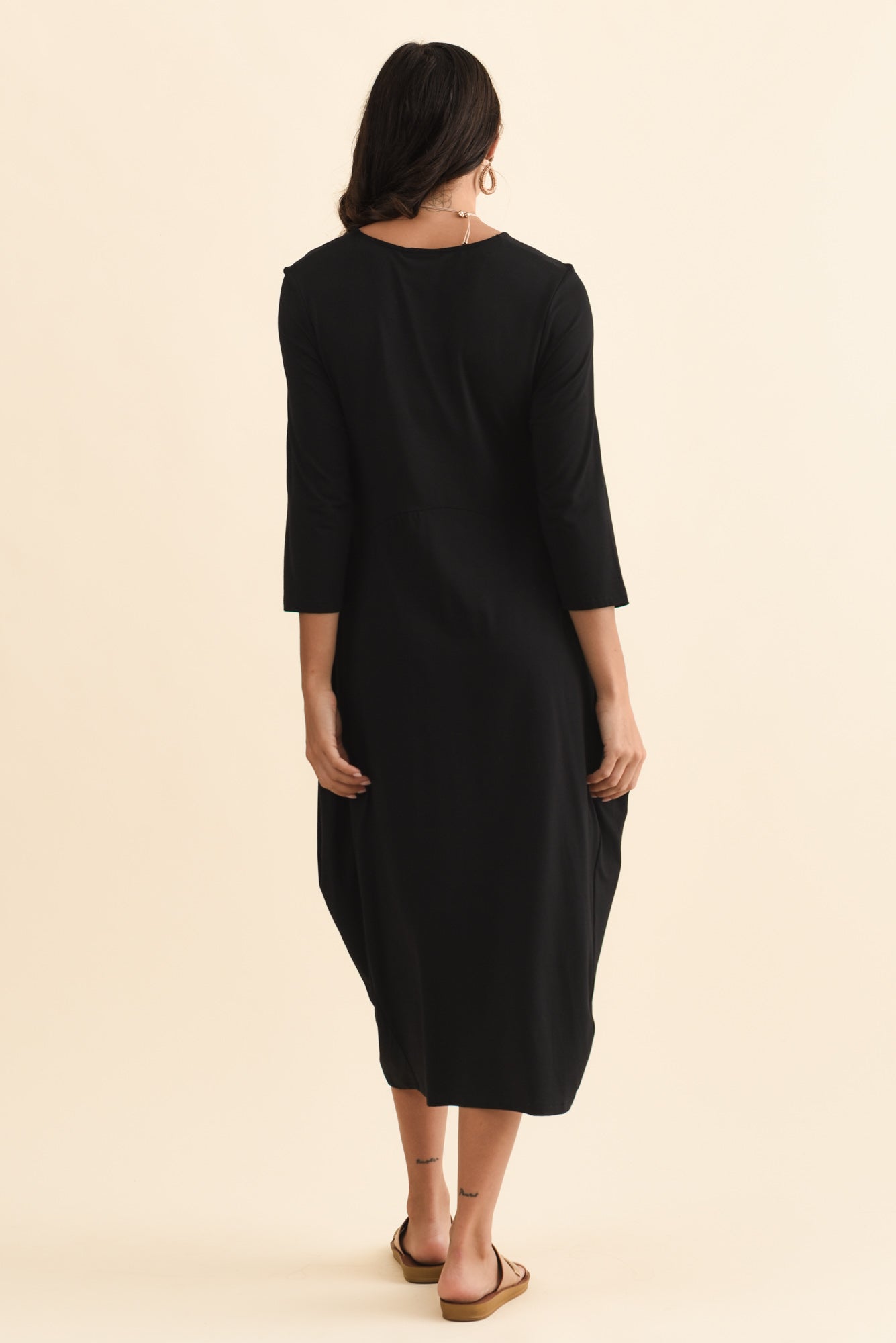 Glenda Black Sleeved Crescent Dress