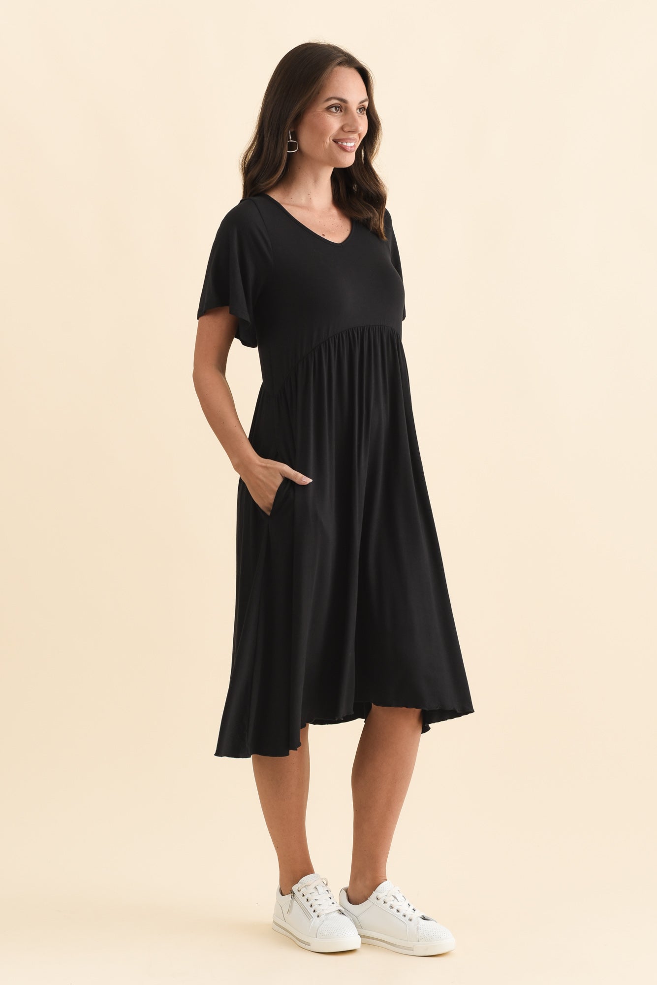 Donna Black Gathered Dress