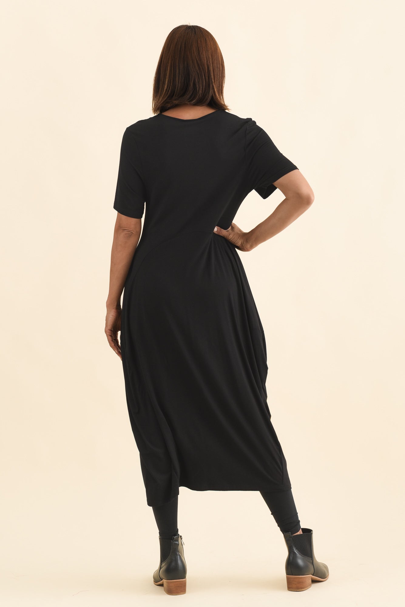 Glenda Black Short Sleeve Crescent Dress