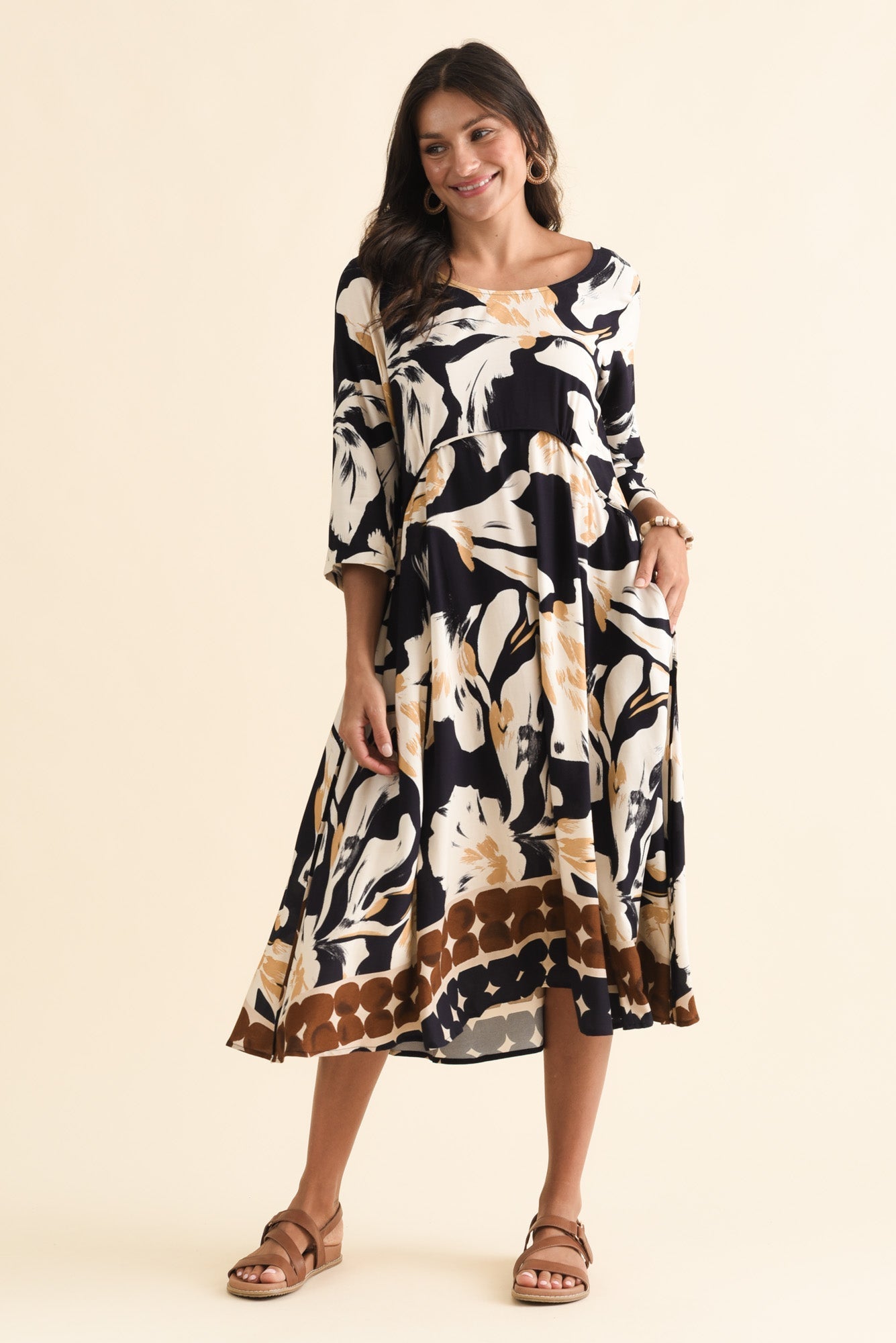 Zaelia Navy Abstract Sleeved Crescent Dress